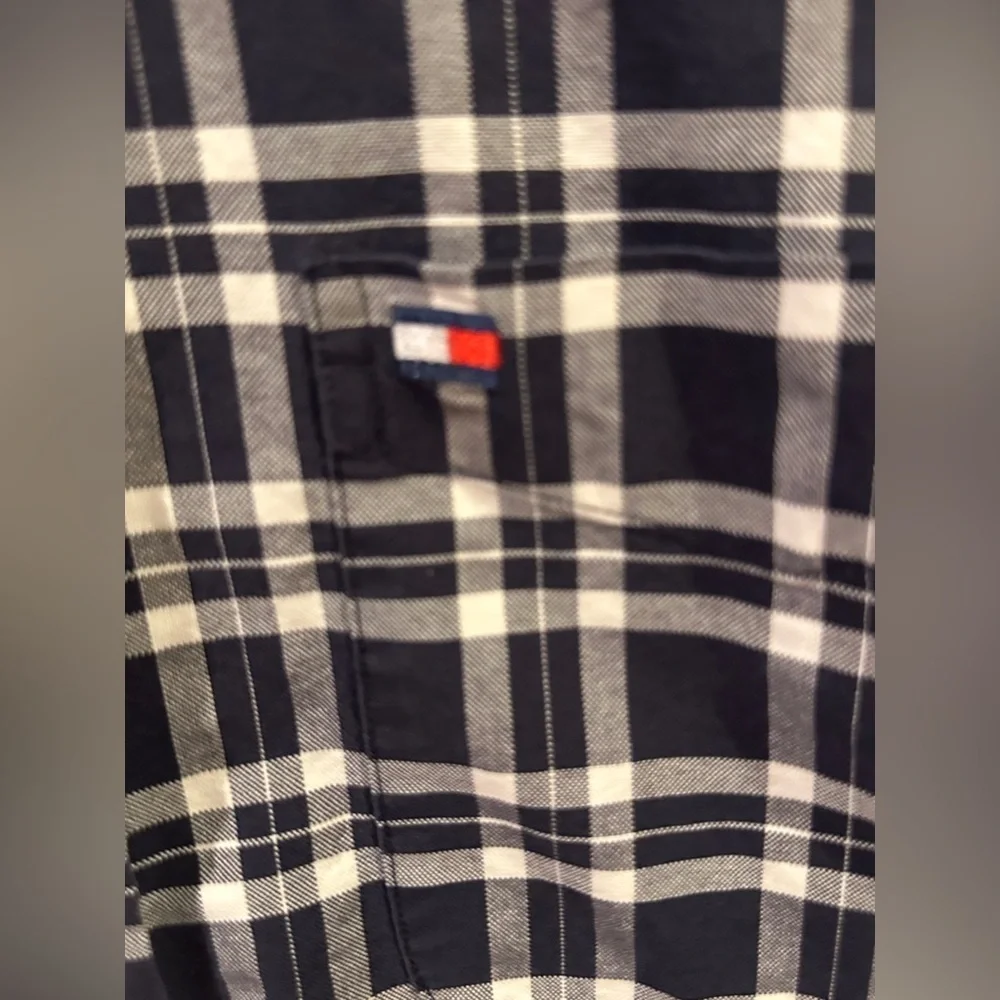 Tommy Hilfiger Men’s Plaid Button Down Shirt Size L 16-16.5